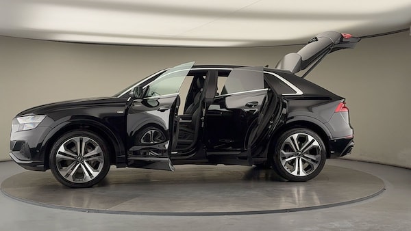 Used Audi Q8 2022 for sale - 75987117: Photo 47