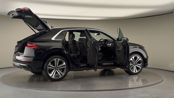 Used Audi Q8 2022 for sale - 75987117: Photo 57