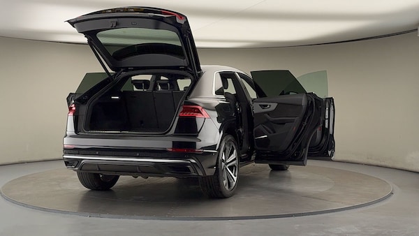 Used Audi Q8 2022 for sale - 75987117: Photo 59