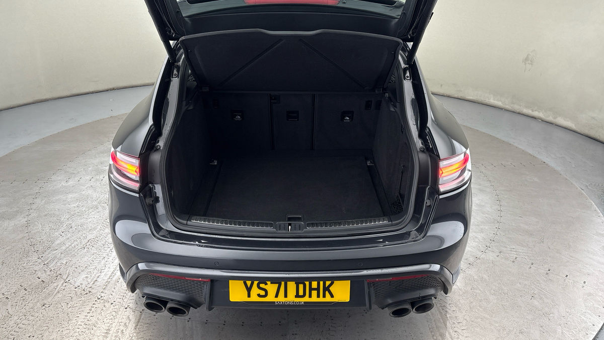 Used Porsche Macan 2021 for sale - 77189048: Photo 11