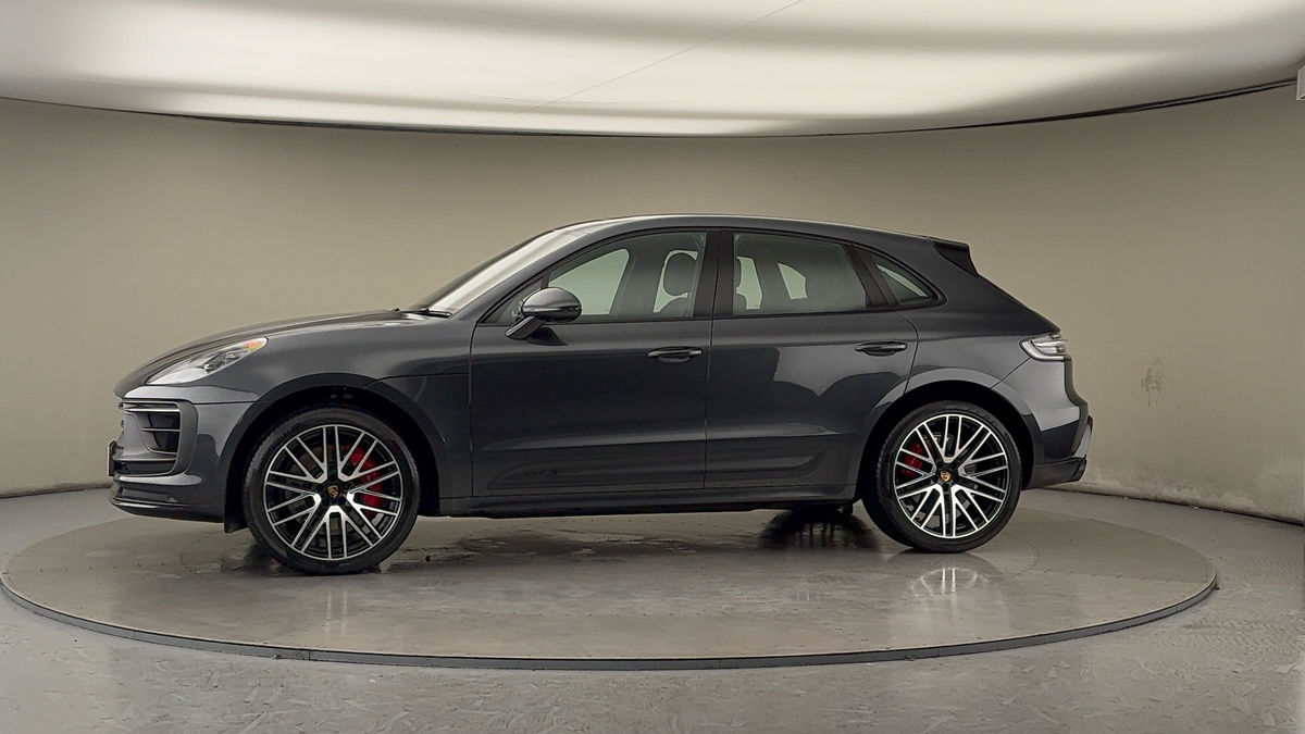 Used Porsche Macan 2021 for sale - 77189048: Photo 31