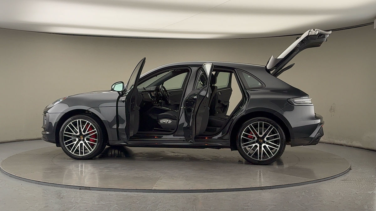 Used Porsche Macan 2021 for sale - 77189048: Photo 49