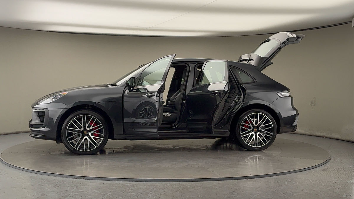 Used Porsche Macan 2021 for sale - 77189048: Photo 50