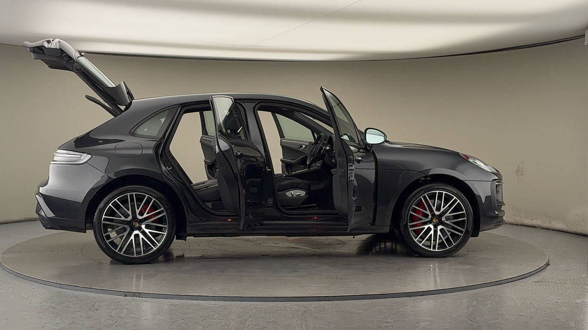 Used Porsche Macan 2021 for sale - 77189048: Photo 59