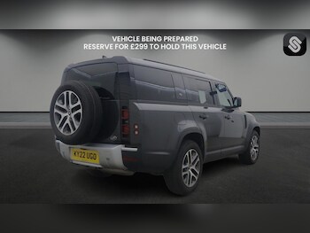 Used Land Rover Defender 130 2022 for sale - 77766121: Photo