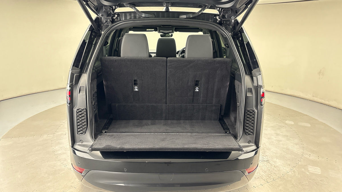 Used Land Rover Discovery 2021 for sale - 76924139: Photo 11