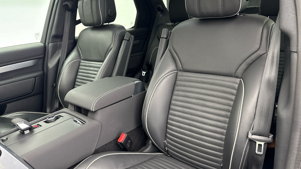 Used Land Rover Discovery 2021 for sale - 76924139: Photo 7