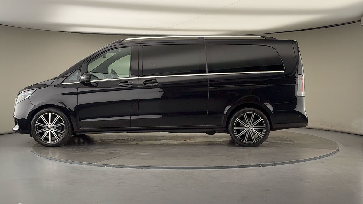 Used Mercedes-Benz V-Class 2024 for sale - 76119525: Photo 15