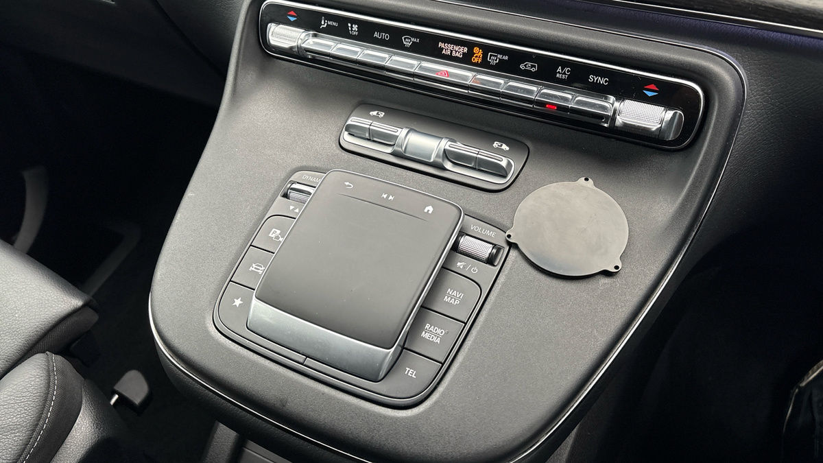 Used Mercedes-Benz V-Class 2024 for sale - 76119525: Photo 25