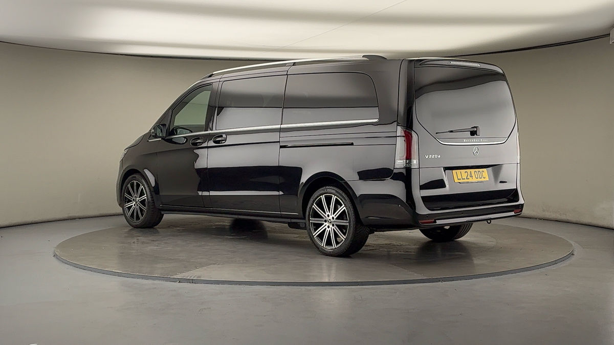 Used Mercedes-Benz V-Class 2024 for sale - 76119525: Photo 26