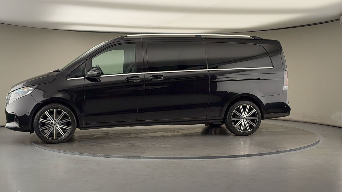 Used Mercedes-Benz V-Class 2024 for sale - 76119525: Photo 29