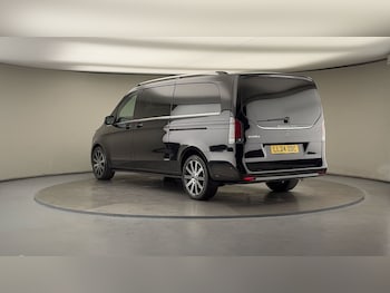 Used Mercedes-Benz V-Class 2024 for sale - 76119525: Photo