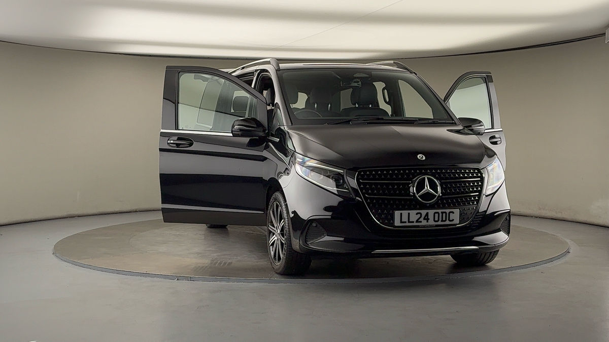 Used Mercedes-Benz V-Class 2024 for sale - 76119525: Photo 53