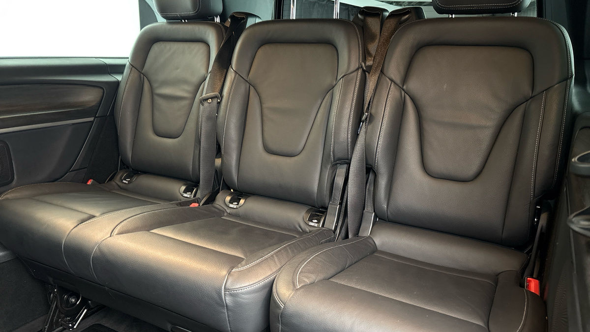 Used Mercedes-Benz V-Class 2024 for sale - 76119525: Photo 8
