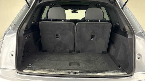 Used Audi Q7 2020 for sale - 76106450: Photo 11