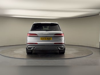 Used Audi Q7 2020 for sale - 76106450: Photo