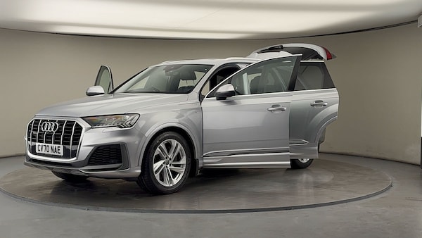 Used Audi Q7 2020 for sale - 76106450: Photo 50