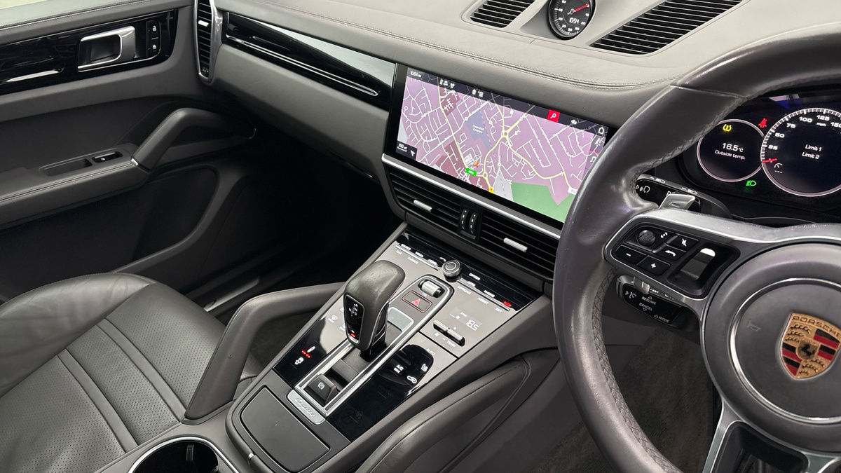 Used Porsche Cayenne 2019 for sale - 75833380: Photo 18