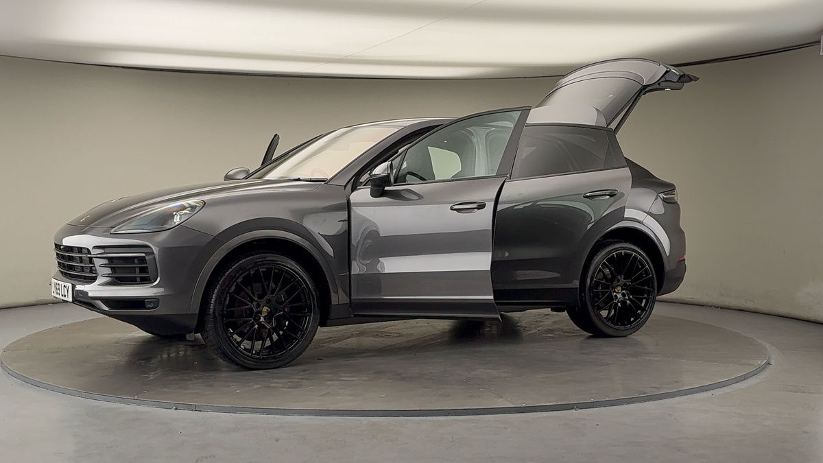 Used Porsche Cayenne 2019 for sale - 75833380: Photo 50