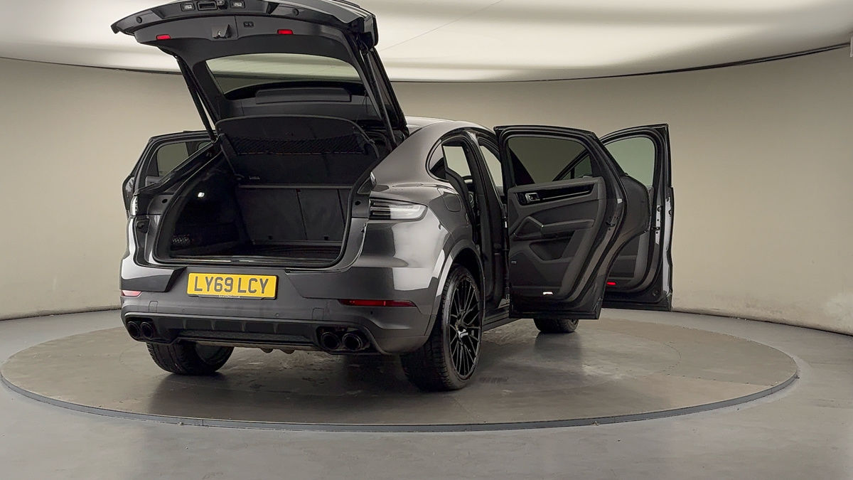 Used Porsche Cayenne 2019 for sale - 75833380: Photo 61