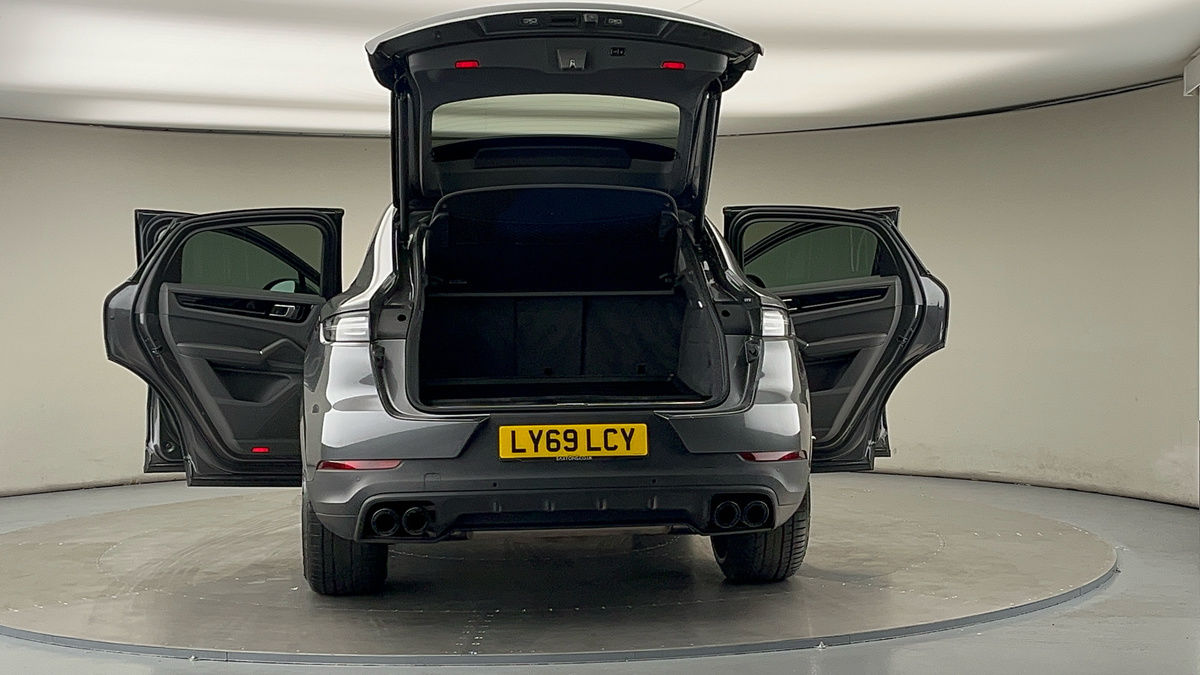 Used Porsche Cayenne 2019 for sale - 75833380: Photo 63