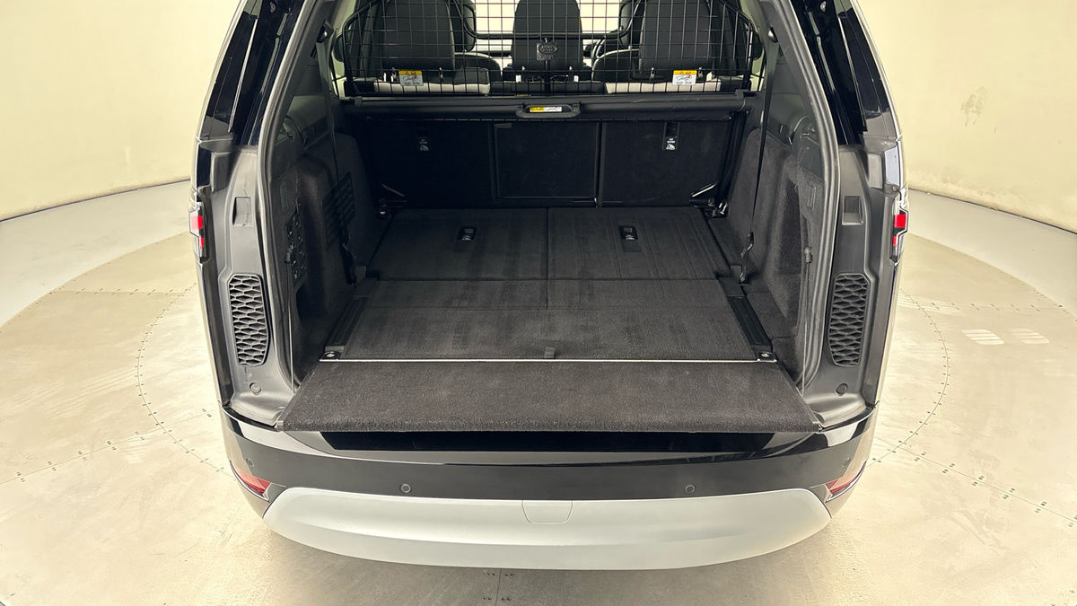 Used Land Rover Discovery 2023 for sale - 76962986: Photo 11