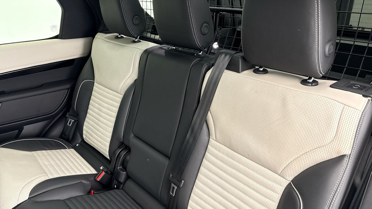 Used Land Rover Discovery 2023 for sale - 76962986: Photo 8