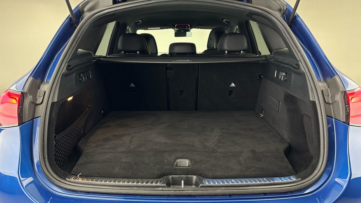 Used Mercedes-Benz GLC 2023 for sale - 76236451: Photo 11