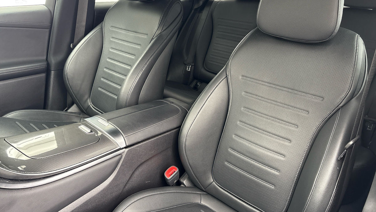 Used Mercedes-Benz GLC 2023 for sale - 76236451: Photo 7