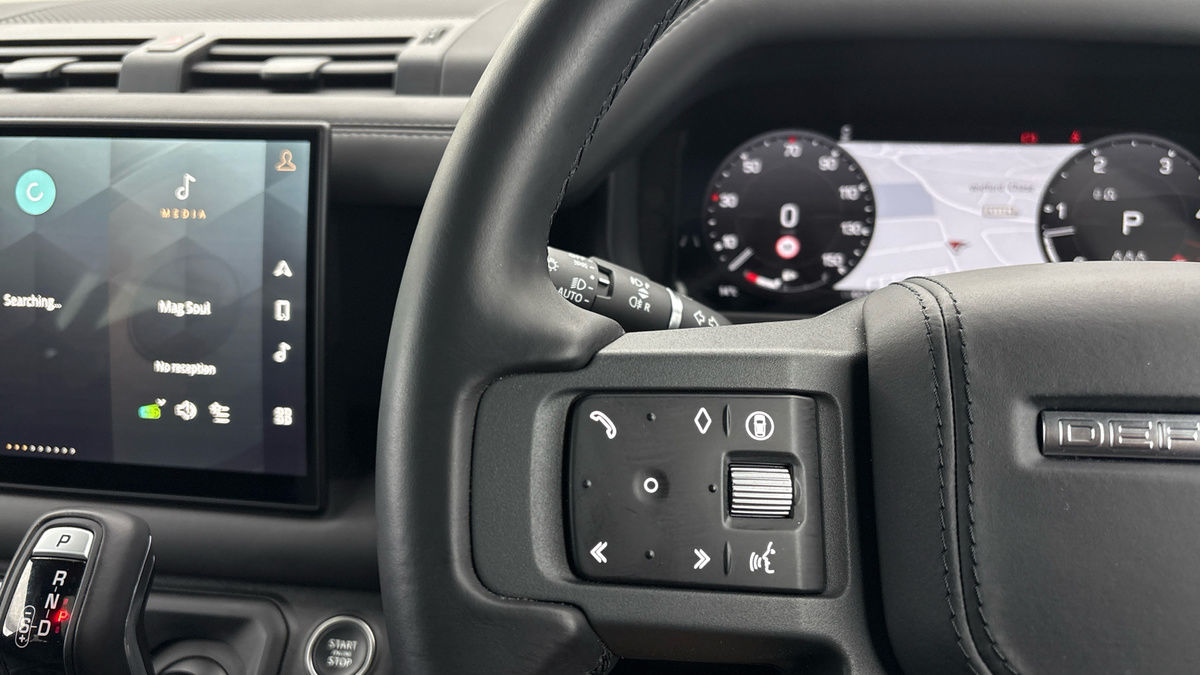 Used Land Rover Defender 110 2025 for sale - 76323894: Photo 13