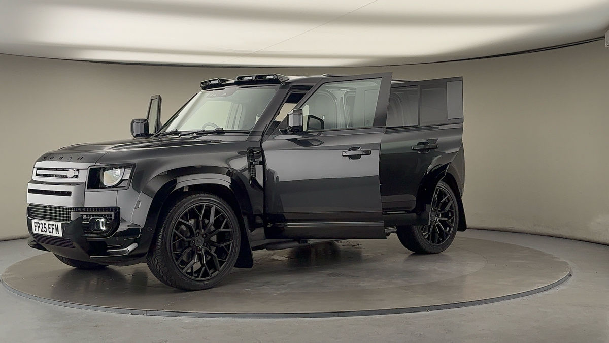 Used Land Rover Defender 110 2025 for sale - 76323894: Photo 22