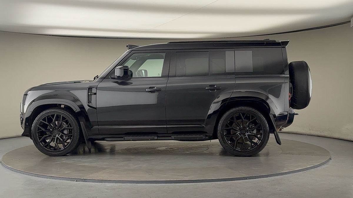 Used Land Rover Defender 110 2025 for sale - 76323894: Photo 30