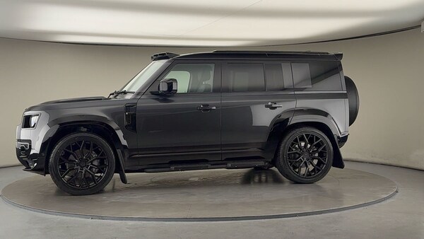 Used Land Rover Defender 110 2025 for sale - 76323894: Photo 31