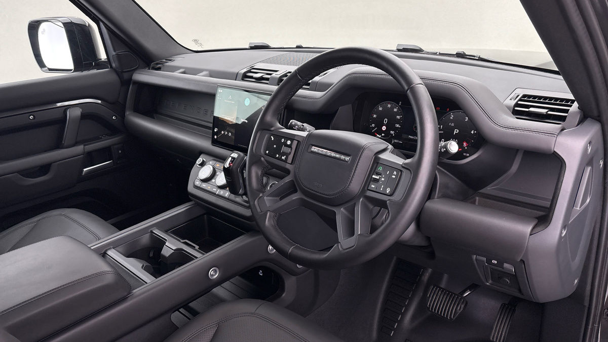 Used Land Rover Defender 110 2025 for sale - 76323894: Photo 5