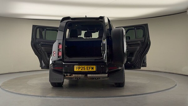Used Land Rover Defender 110 2025 for sale - 76323894: Photo 63