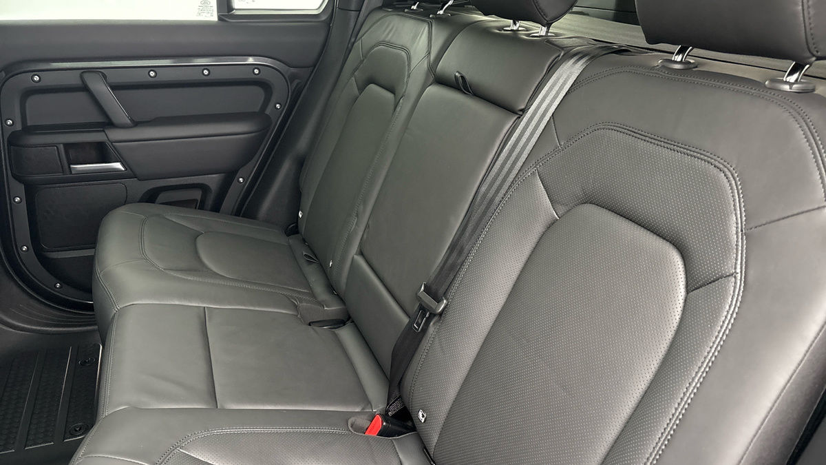 Used Land Rover Defender 110 2025 for sale - 76323894: Photo 8