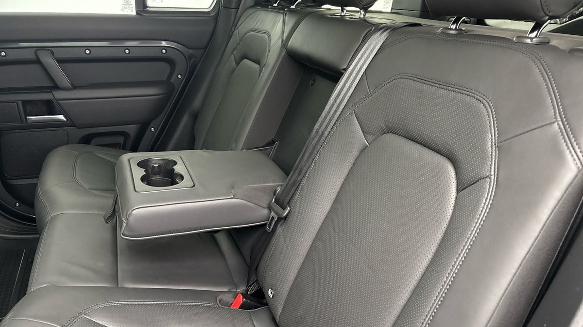 Used Land Rover Defender 110 2025 for sale - 76323894: Photo 9