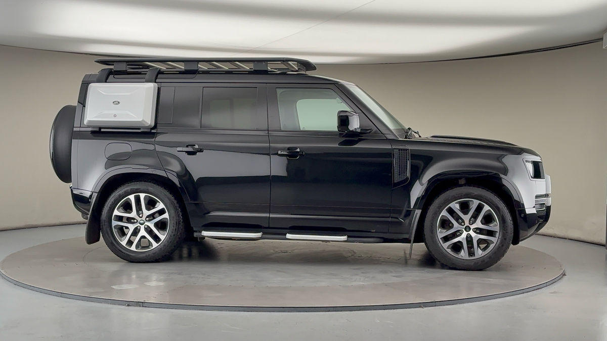 Used Land Rover Defender 110 2022 for sale - 76896695: Photo 40