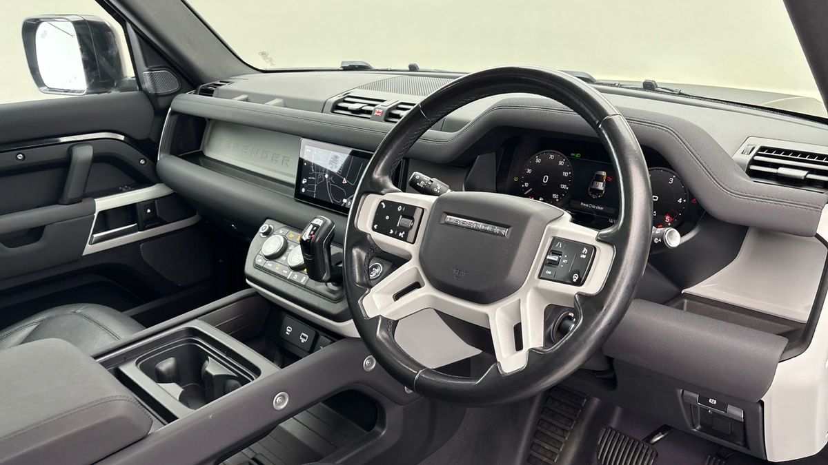 Used Land Rover Defender 110 2022 for sale - 76896695: Photo 5