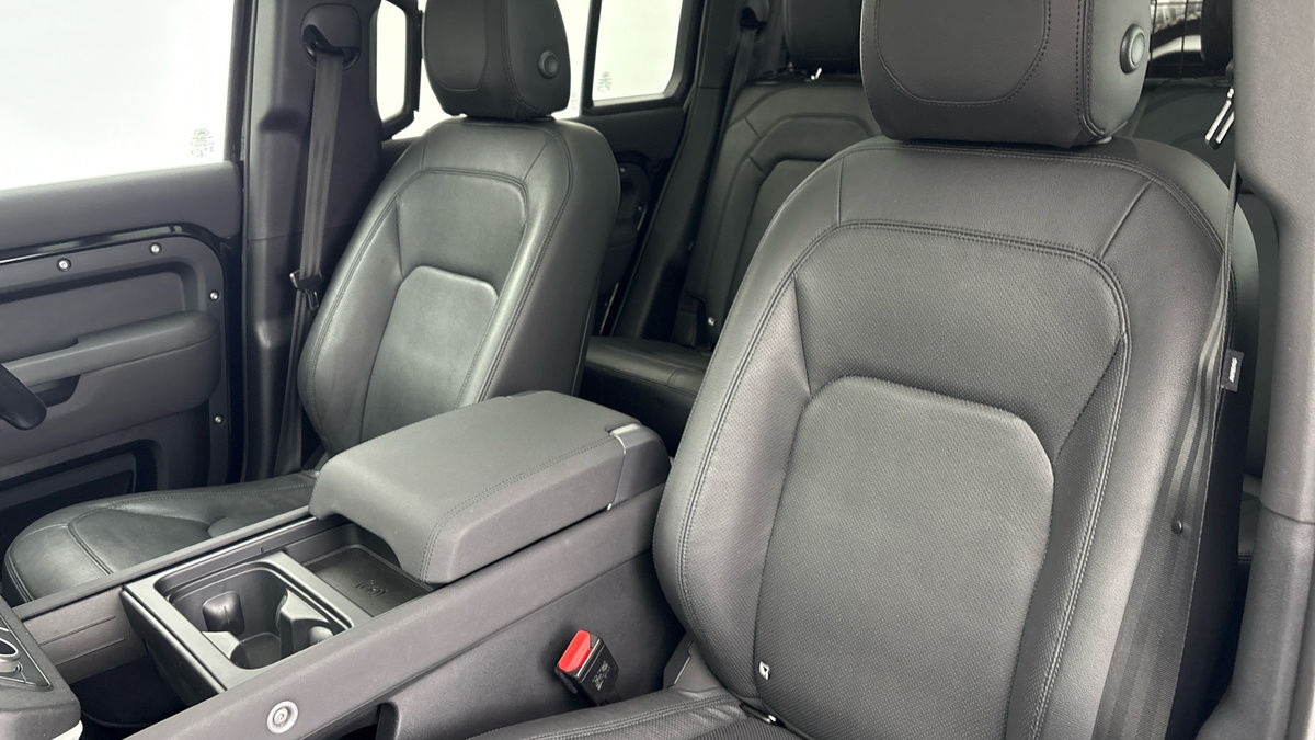 Used Land Rover Defender 110 2022 for sale - 76896695: Photo 7