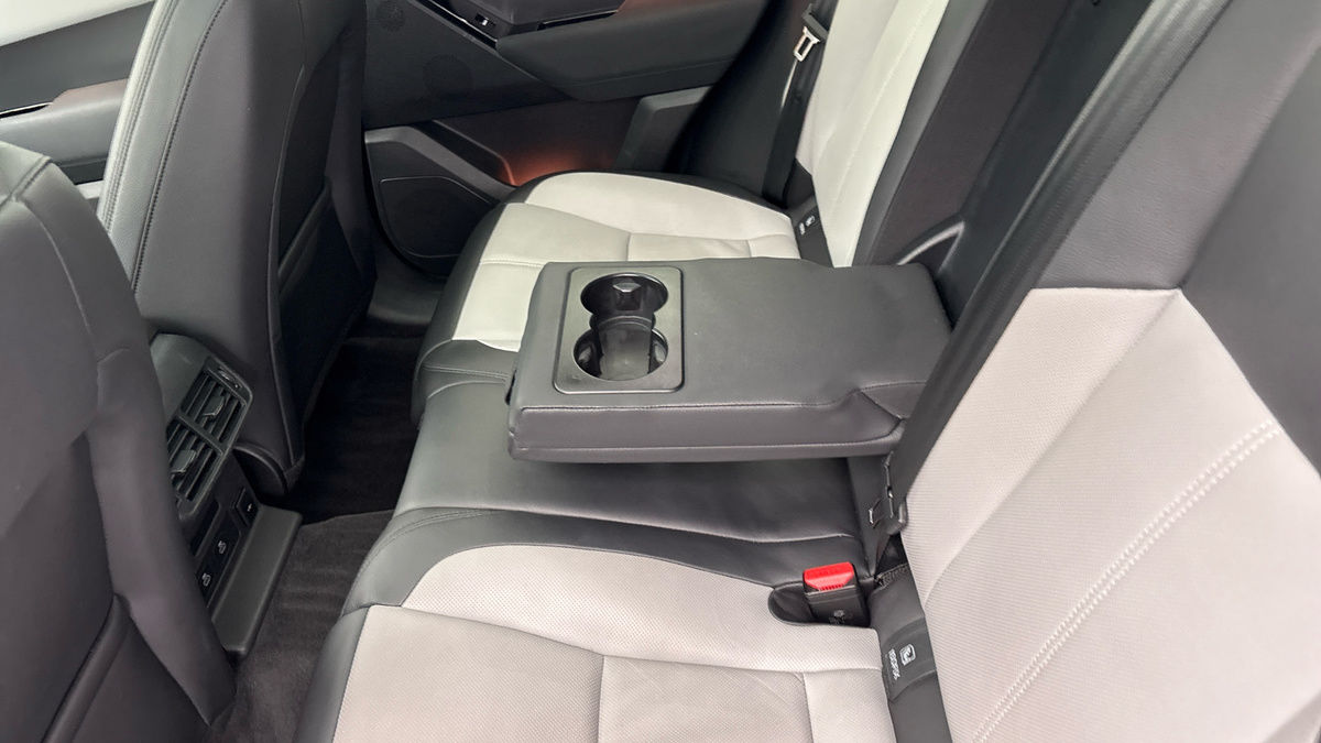 Used Land Rover Range Rover Velar 2023 for sale - 77027786: Photo 9