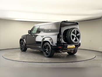 Used Land Rover Defender 2023 for sale - 78345359: Photo