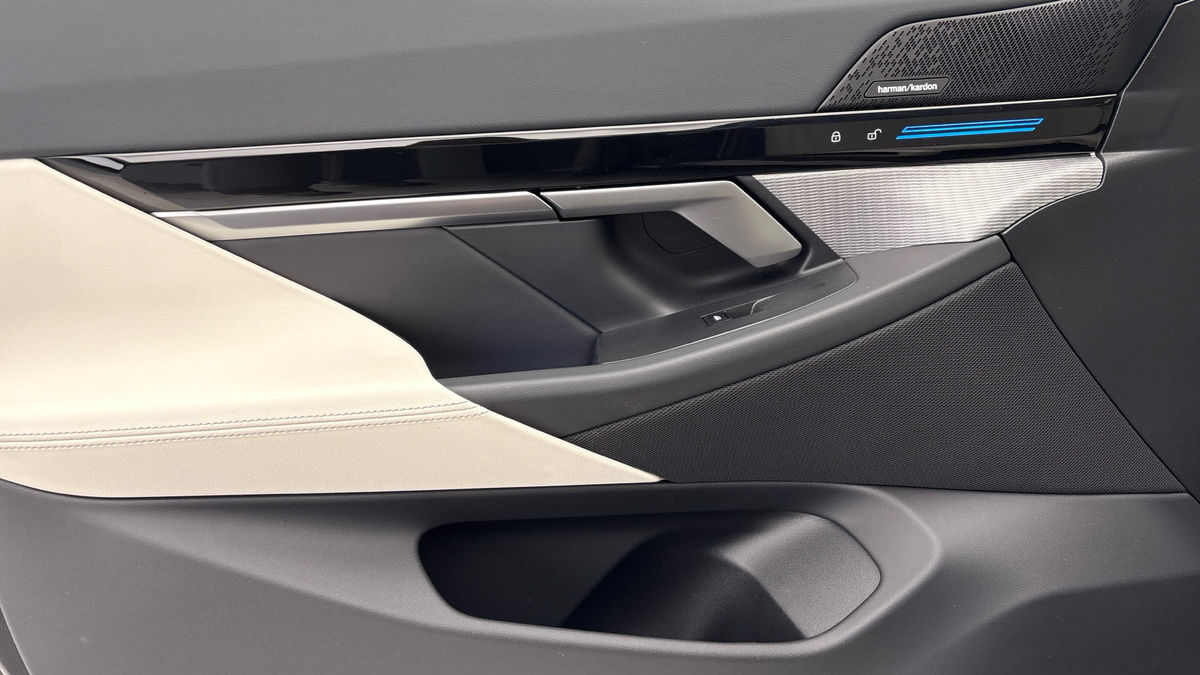 Used BMW 5 Series 2024 for sale - 76304613: Photo 19