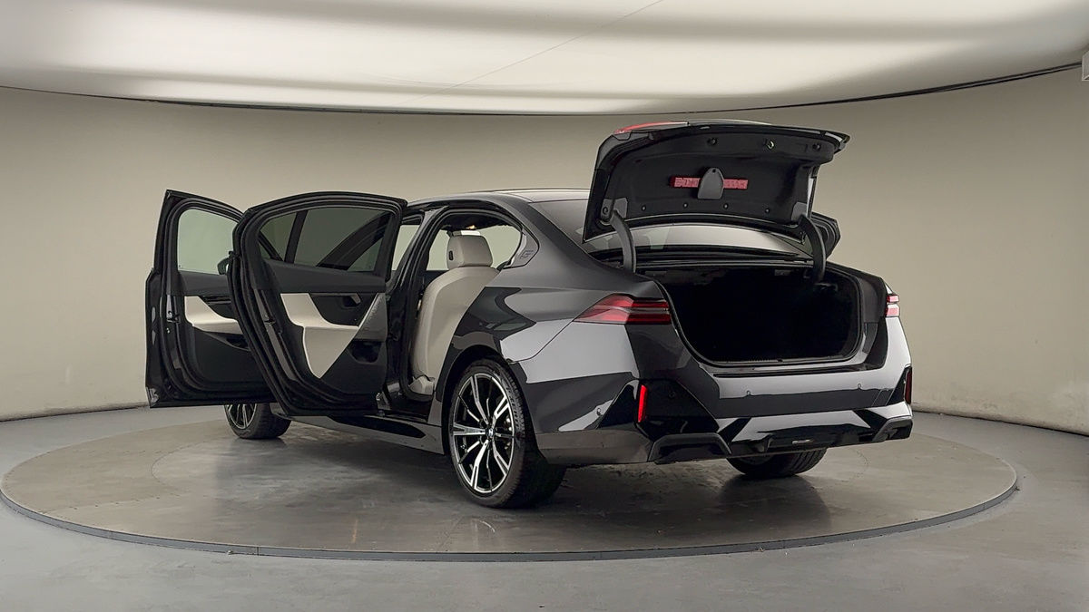 Used BMW 5 Series 2024 for sale - 76304613: Photo 23