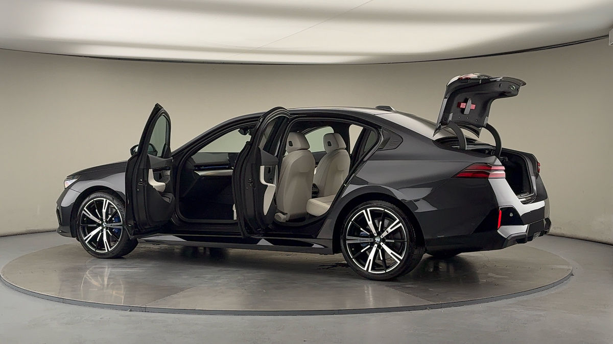 Used BMW 5 Series 2024 for sale - 76304613: Photo 48