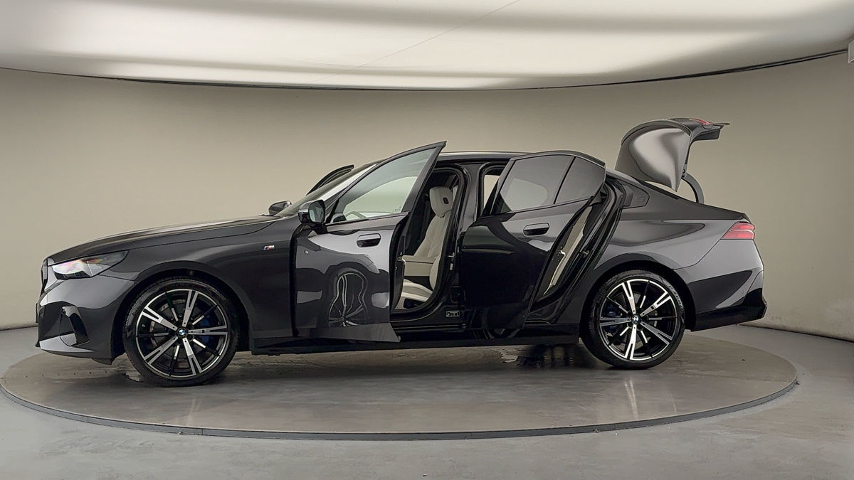 Used BMW 5 Series 2024 for sale - 76304613: Photo 50