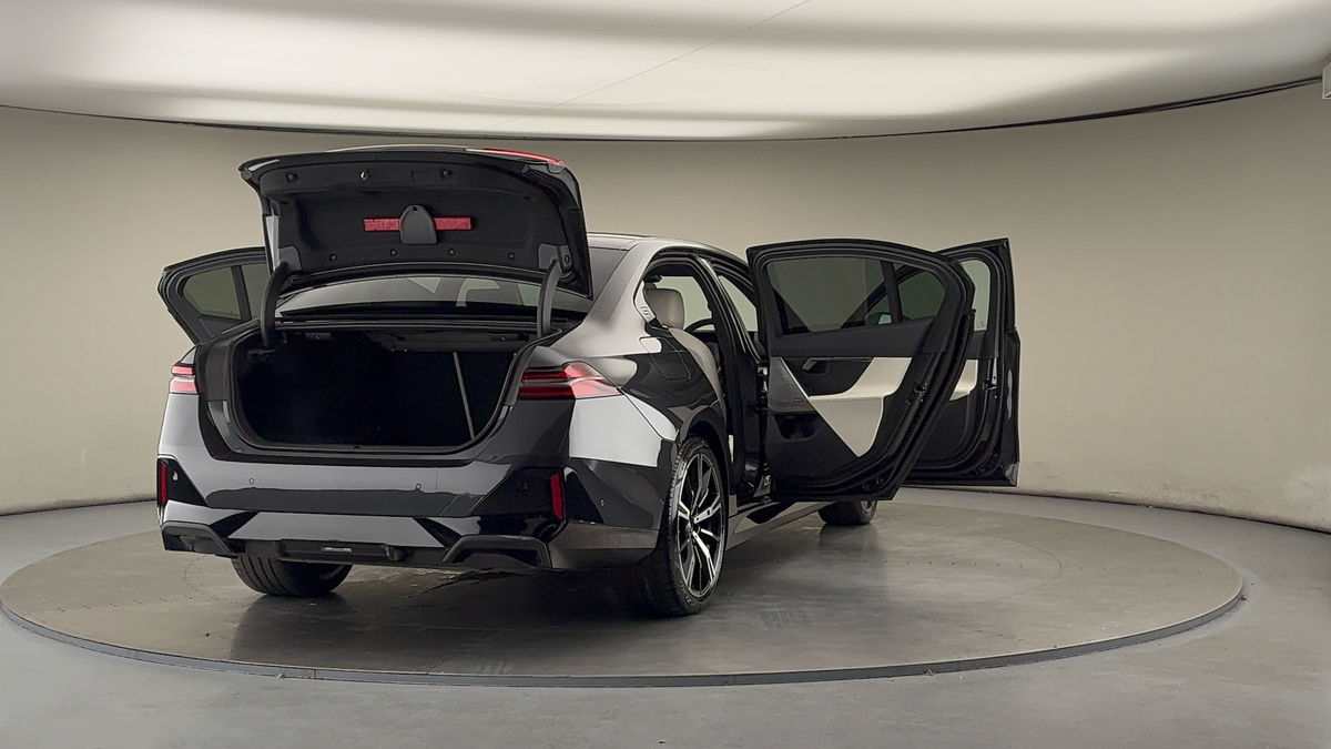 Used BMW 5 Series 2024 for sale - 76304613: Photo 62