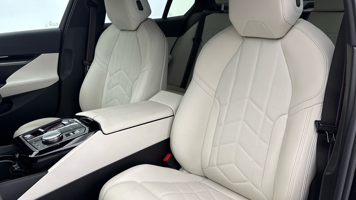 Used BMW 5 Series 2024 for sale - 76304613: Photo 7