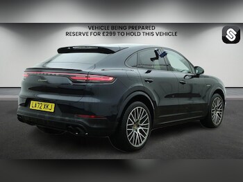 Used Porsche Cayenne 2023 for sale - 78331531: Photo