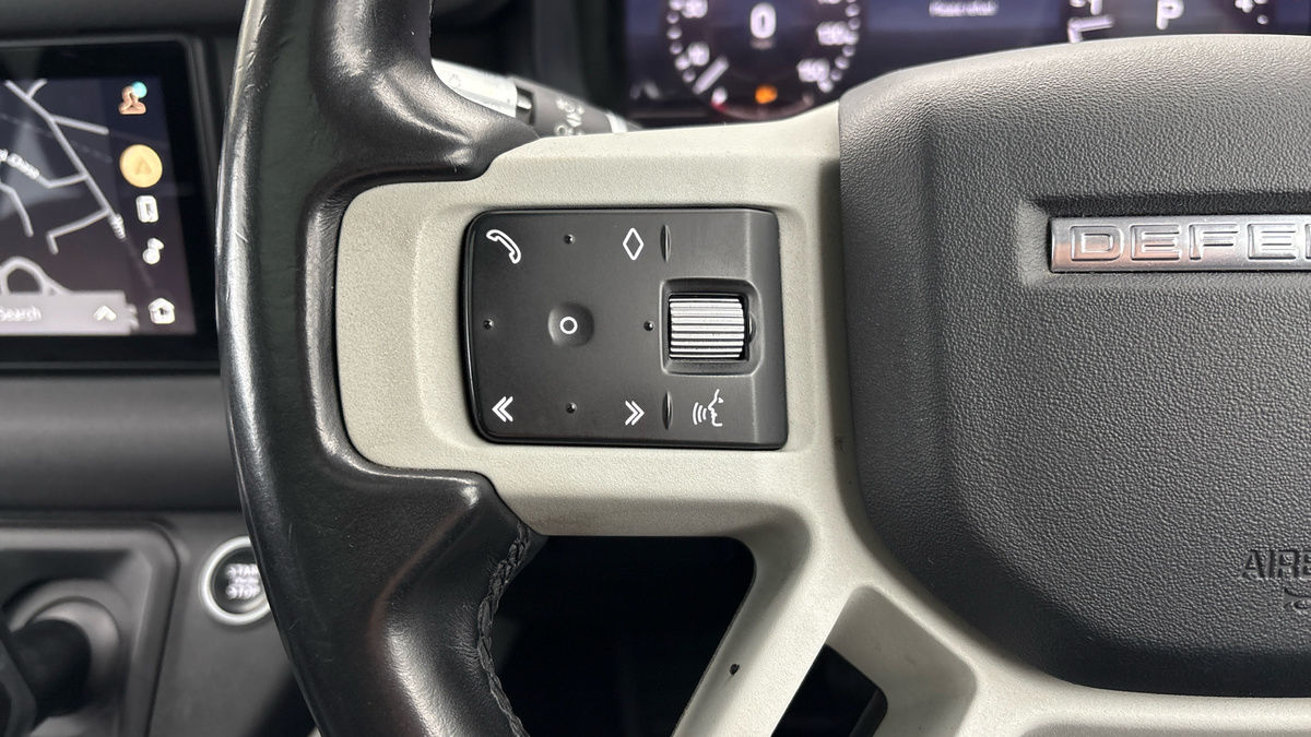 Used Land Rover Defender 110 2020 for sale - 77821831: Photo 13